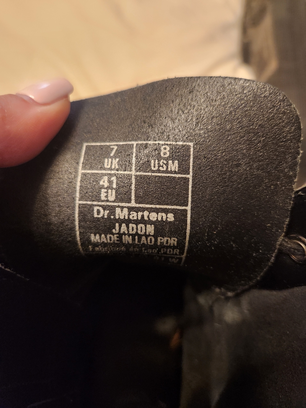 Dr. Martens Boots W 9.5 Or Mens 8 - Picture 8 of 8